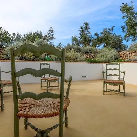 Apartment Petra - Sud Est Charme *